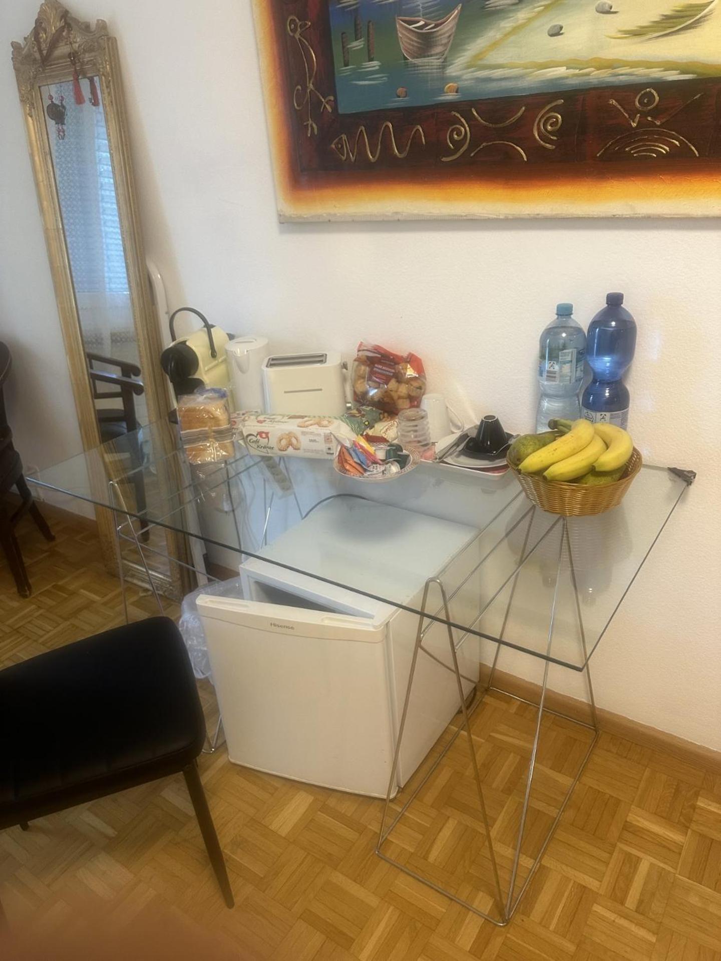 Schoenes Zimmer In Der City Basilea Esterno foto